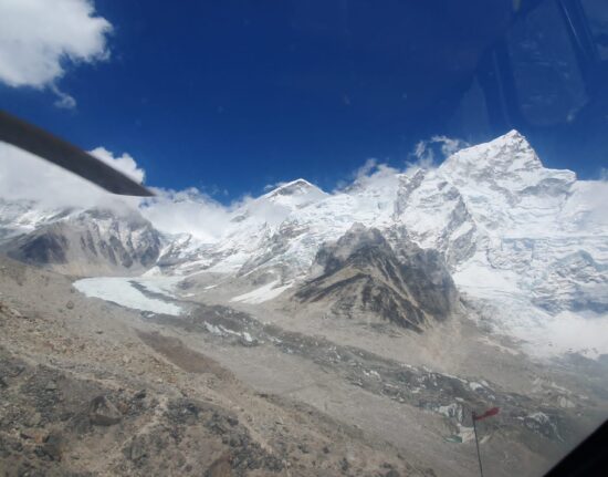 Nepal helikopterem Mount Everest BC
