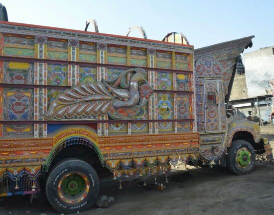 Pakistańskie ciężarówki Warsztat Pakistan 2020