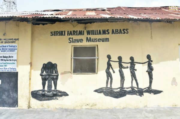 Niewolnictwo i Pałace Nigeria 2022