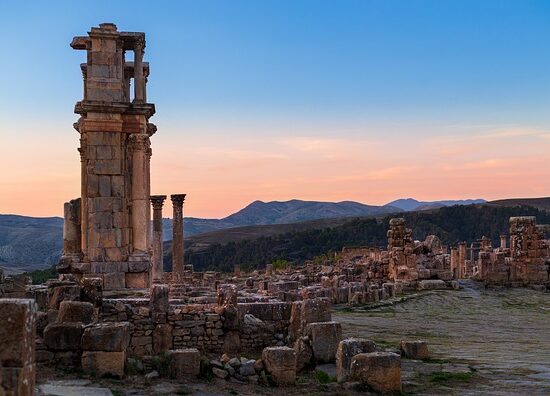 Ruiny rzymskie w Algierii Dżamila