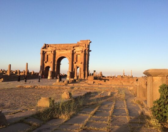 Ruiny rzymskie w Algierii Dżamila