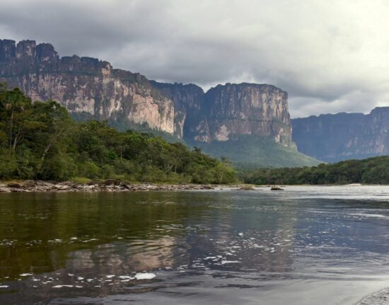 Park Narodowy Canaima Łodzią do Angel Falls - Wenezuela 2024 Wenezuela wyjazd